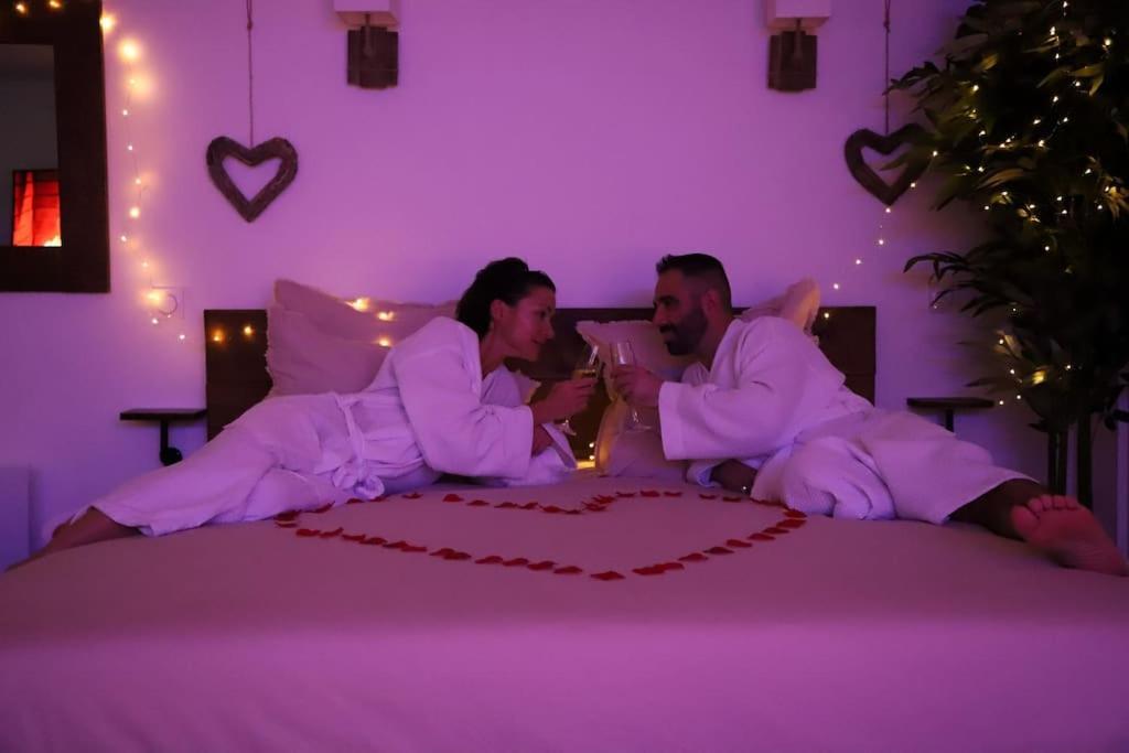 Love Room Unique - Sauna / Jacuzzi Charleville-Mézières Exteriör bild