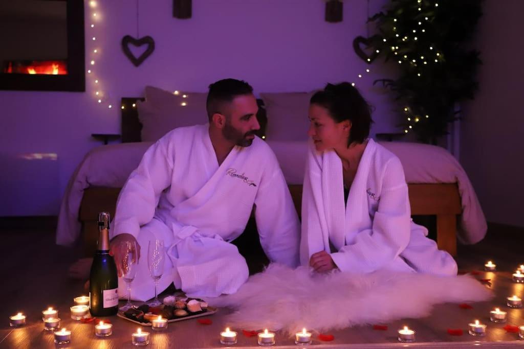 Love Room Unique - Sauna / Jacuzzi Charleville-Mézières Exteriör bild